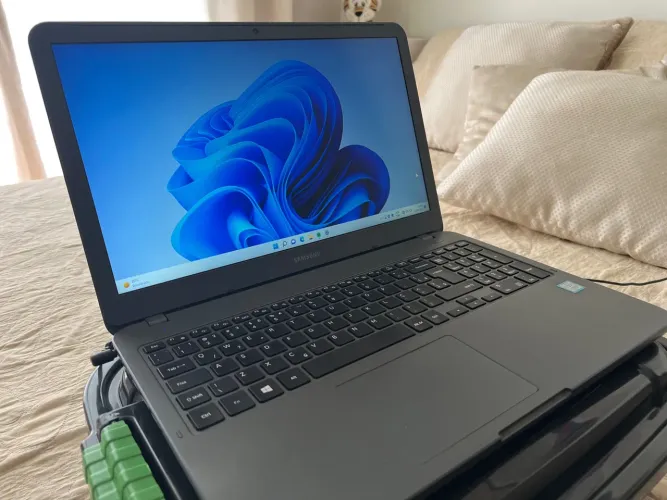 Notebook Samsung - i5 8 Gb com SSD Tela 15.6 polegadas