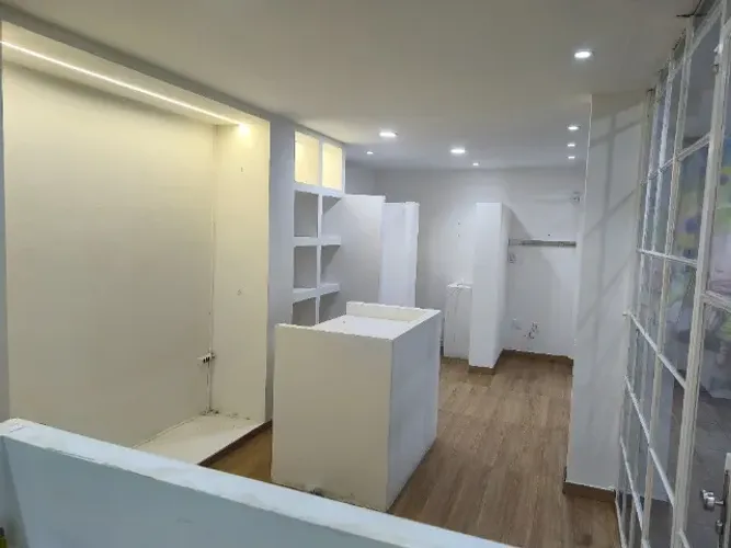 Alugo loja no calçadão de Queimados - RJ