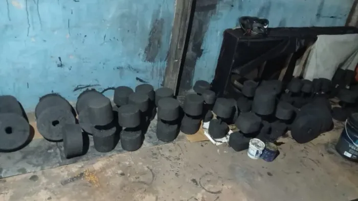 halter, anilia e ketbell de concreto reforçado