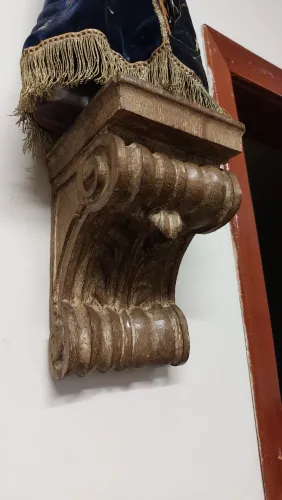 Peanha Antiga de Madeira