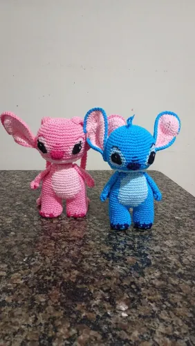  Stitch e Angel amigurumi ( crochê)- Feitas à mão