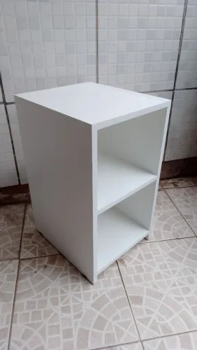 Mesa de Cabeceira de Cama