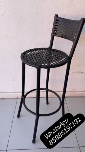 BANQUETAS EM FIBRA PRETA PRETA 