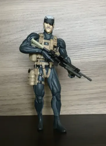 Action Figure Old Snake Metal Gear 20th Anniversary Medicom