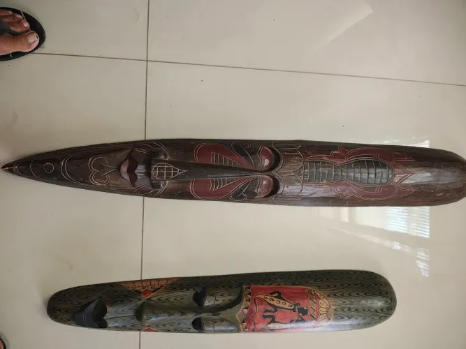 Três Máscara decorativa de parede.