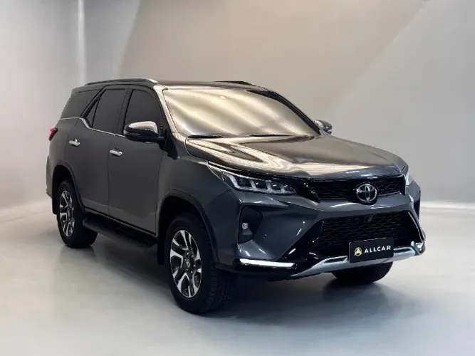 Toyota Hilux SW4 Diamond 2.8 TB 4X4 Die. Aut. 2024