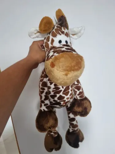 Pelúcia Girafa