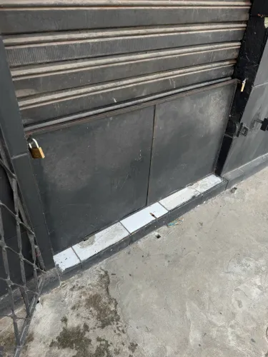 Proteção para frente de loja