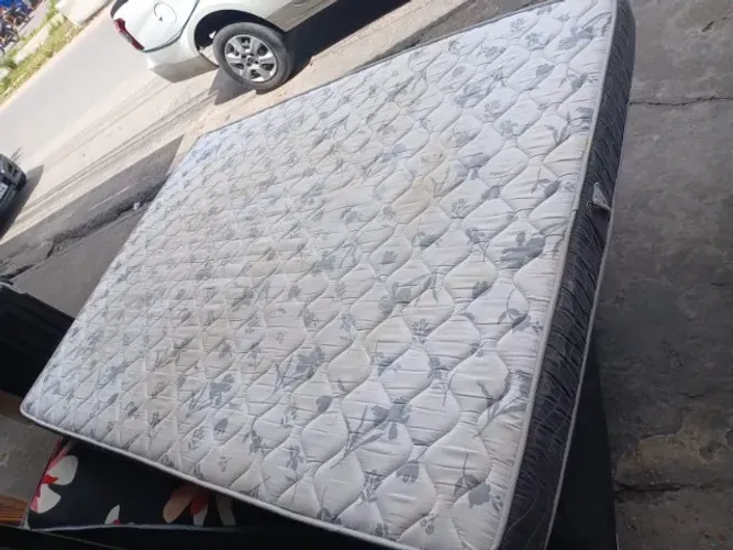 COLCHÃO CASAL DE ESPUMA D33 USADO R$320 ENTREGO