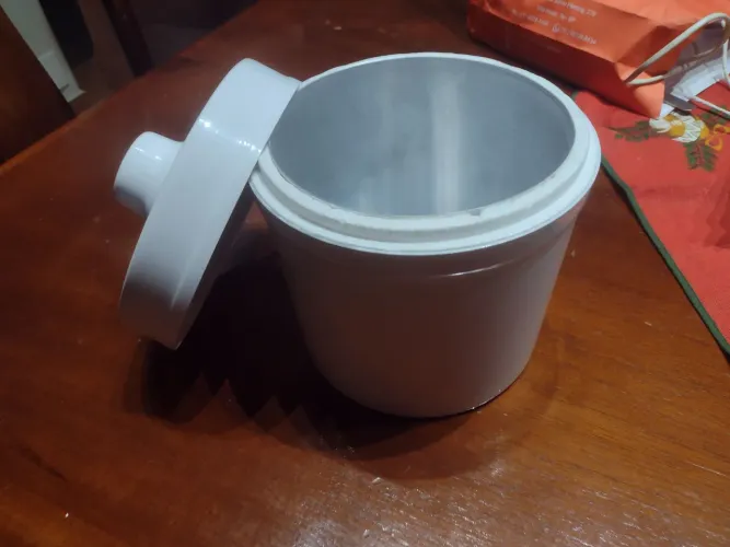 Promoção para retirar hoje balde de gelo antigo novo com tampa e forro de isopor interno 