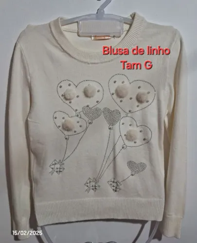 Blusa de Linho com Detalhes Românticos - Tam G
