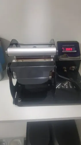 Sublimadora semiautomática para canecas cilíndricas e cônicas MB - Mecolour MB-060