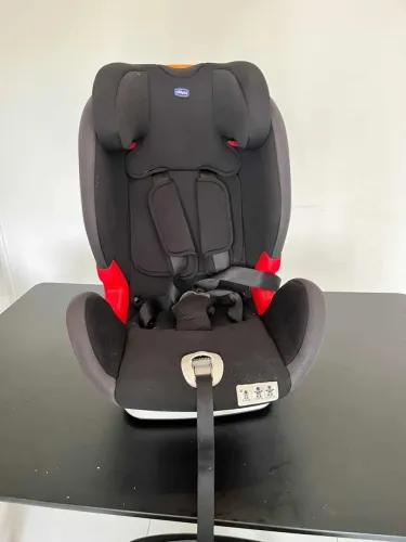Cadeirinha bebê conforto Jet Black YOUniverse Chicco 9 a 36 kilos