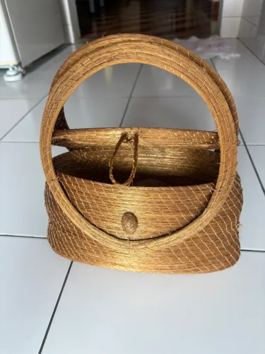 Vendo bolsa de capim dourado