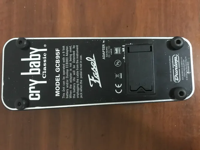 Cry Baby Dunlop Wah Wah GCB95F - Fasel.