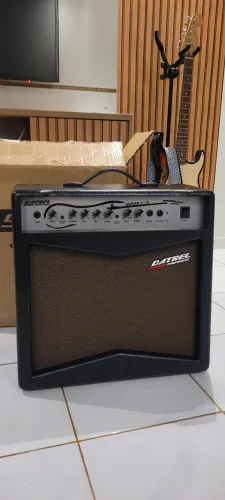 Amplificador guitarra Datrel 1x12 150w na Caixa!