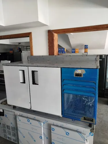 R1 Balcão refrigerado total inox 150cm prime Venâncio 