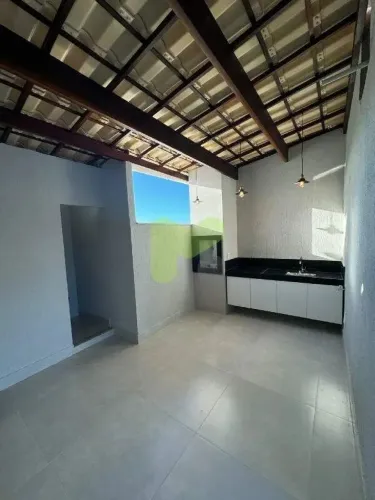 Casa à venda em Granja dos Cavaleiros, Macaé - 3 quartos, 1 suíte