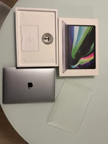 ZERO MACBOOK M1 PRO 72 ciclos 16GB