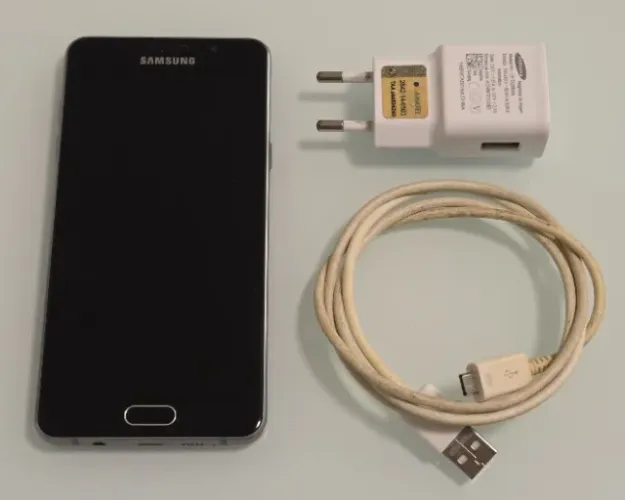 Galaxy A5 16GB, câmera 13MP, tela 5.2", Android 7