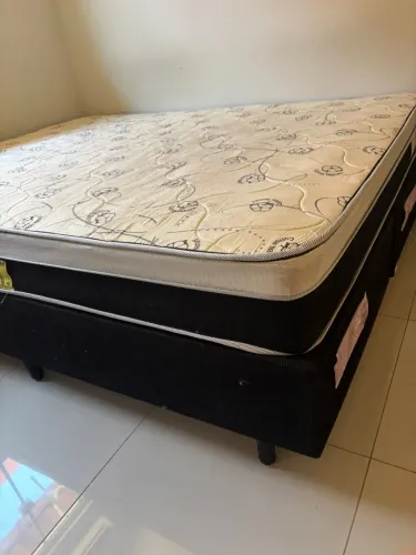 Cama Queen Size