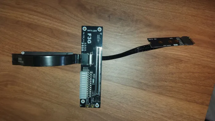 ADT-Link F43SG 5.0 M.2 NVMe PCIe x16 Gen5 Extensor GPU