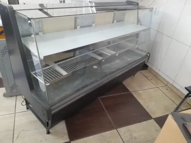 Balcão expositor refrigerado