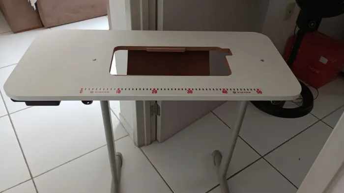 Móveis para máquina de costura doméstica