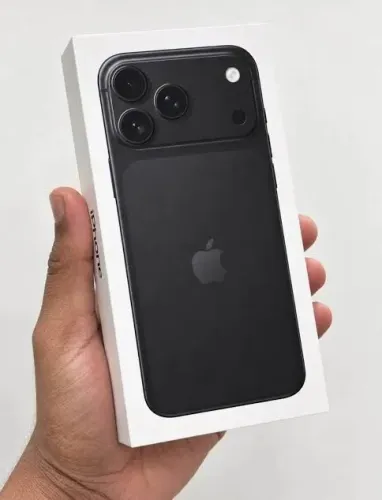 iPhone 18 pro Max preto