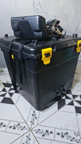 Baú Icebras 110 litros c/suporte universal 