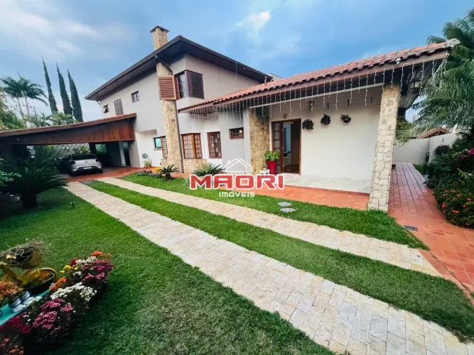 Casa à venda no bolsão Terranova em Valinhos