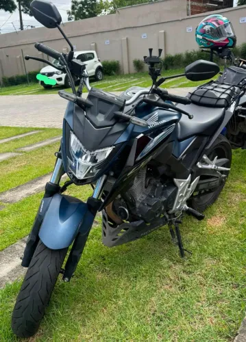 CB 300F 2025 único dono