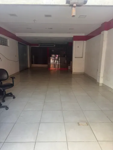 Alugo loja na Avenida Central em Laranjeiras