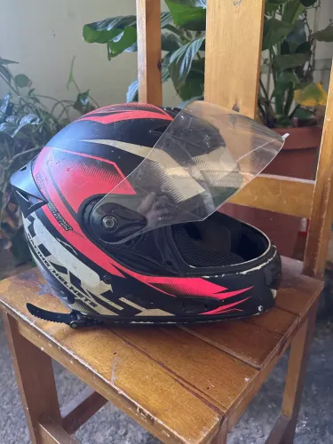 Capacete Tamanho 58 - R$ 120