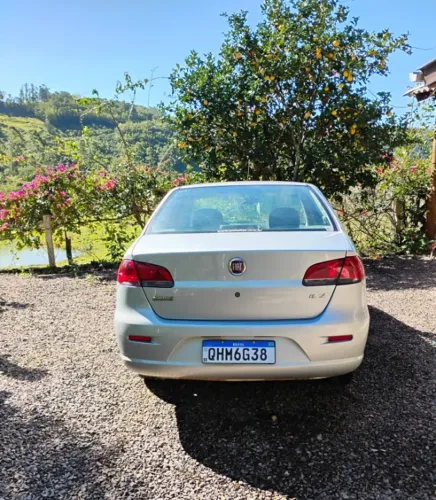 Fiat Siena EL 1.4 MPI Fire Flex 8V 4P 2015