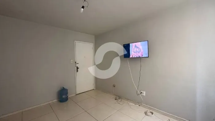 Apartamento com 2 dormitórios à venda, 70 m² por R$ 280.000,00 - Santa Rosa - Niterói/RJ