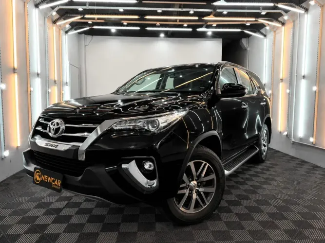 Toyota Hilux SW4 4X4 2.8 Diesel 2019