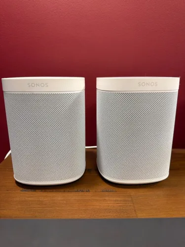 Sonos One (Gen 2) comando de voz. PAR