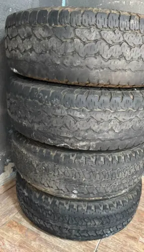 Rodas da Hilux de ferro com peneu barato
