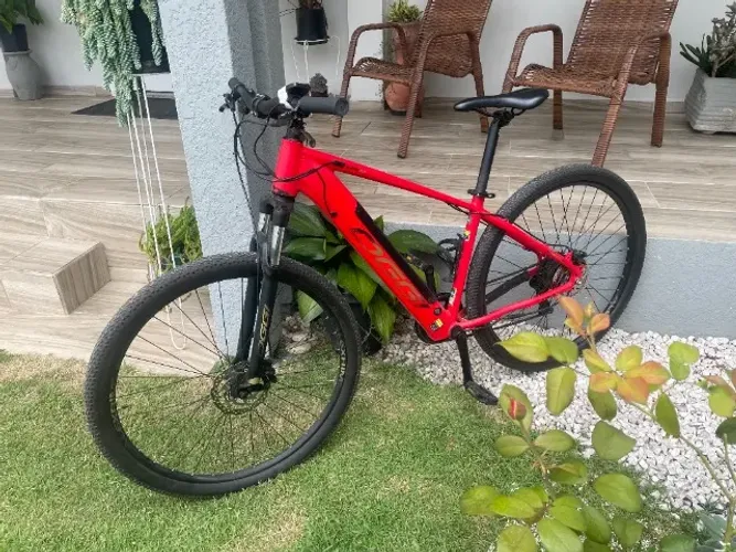 Bicicleta Elétrica Oggi Big Wheel 8.0 com Acelerador