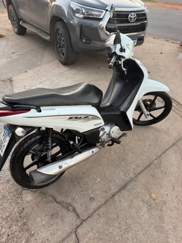 Honda biz 16/16 Ipva pago 2026