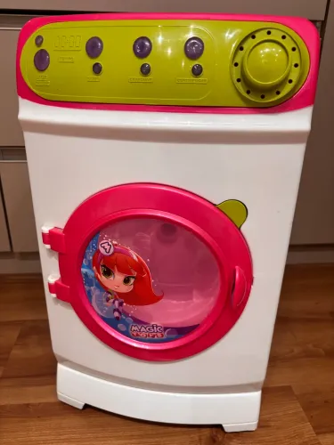 Máquina de lavar infantil Magic Toys com som e rotação de verdade