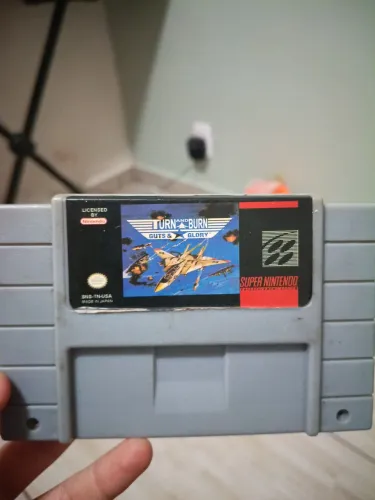 Cartucho do super Nintendo " Turn and Burn"