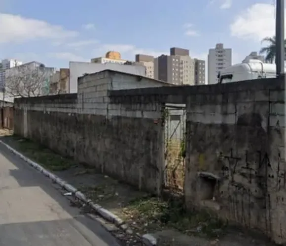 Terreno na Rua Antônio Herdeiro, 185 1790 m²