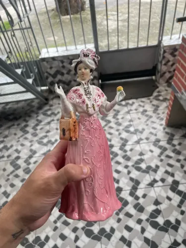 boneca de porcelana avon 1983, 85, 90 e 91