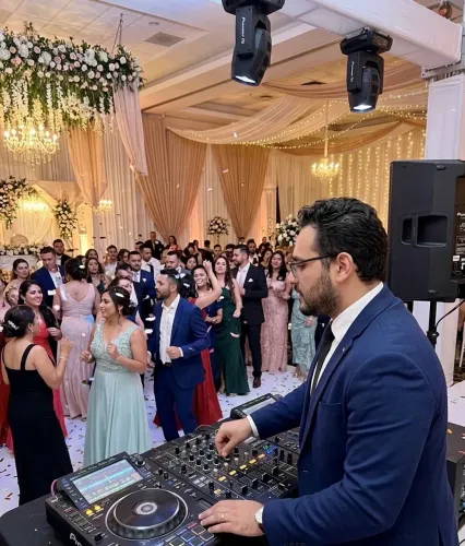 DJ ROMULO - aniversários - formaturas - casamentos - inauguração