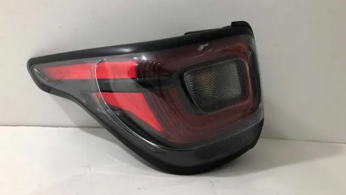 LANTERNA TRASEIRA DA FIAT STRADA