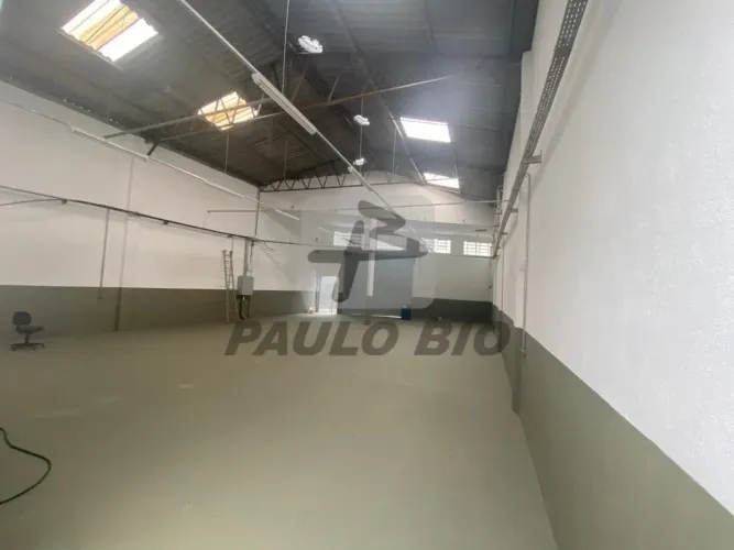 Galpão para locação no bairro Jardim Silvia Maria em Mauá - SP