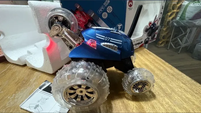 carrinho de controle remoto thunder tumbler 360