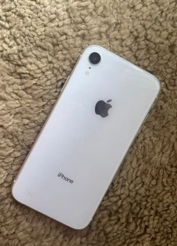 iPhone XR